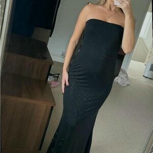 Elegant Strapless Black Gown